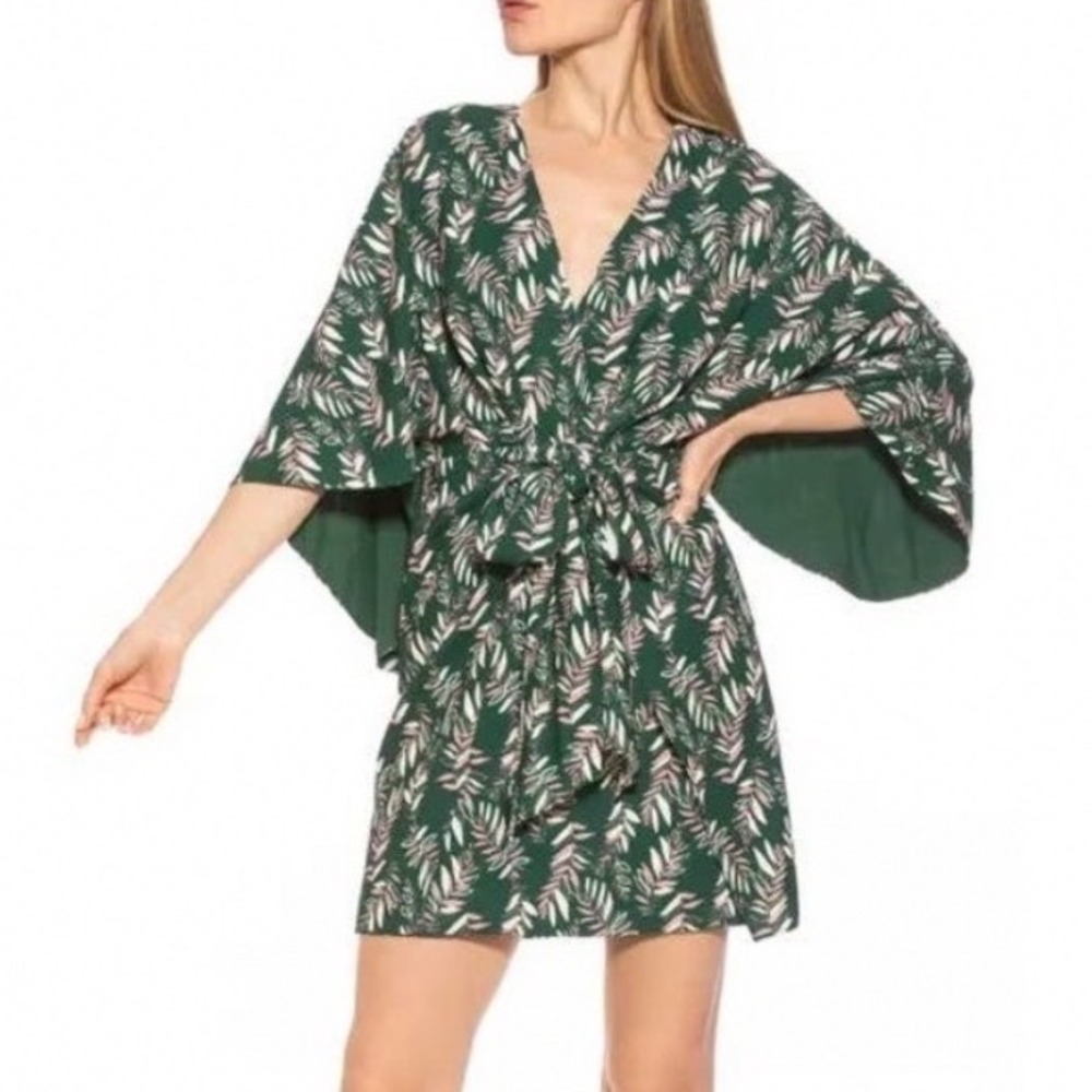 NWT Alexia Admor Dania Green Palm Surplice Draped Sleeve Mini Dress Size 6
